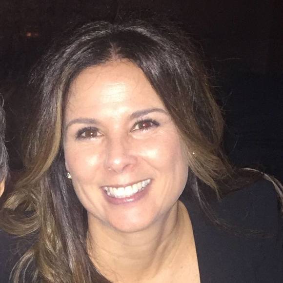 Profile Picture of Christine Dipascale (@c_dipascale) on Poshmark