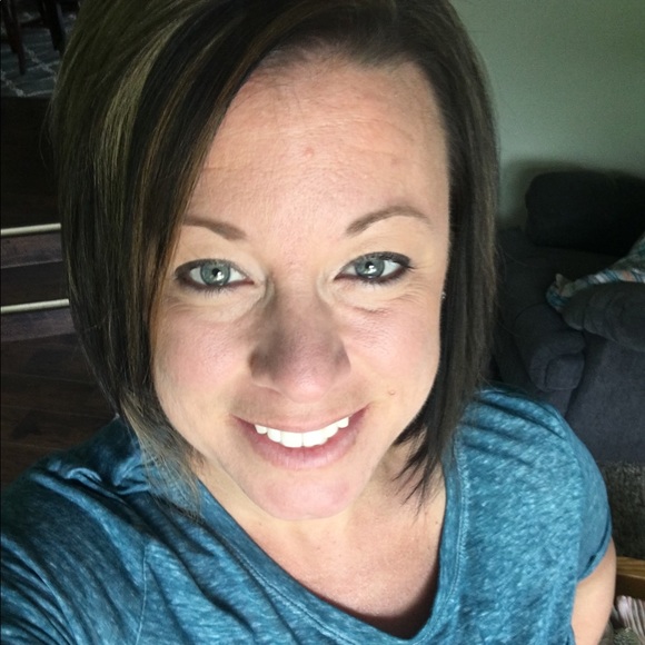 Profile Picture of Lisa Sukup (@tybaby12) on Poshmark