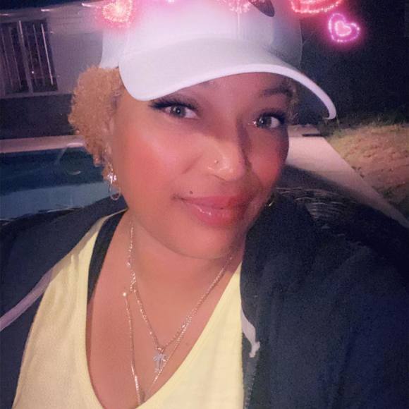 Profile Picture of Latisha Goudeau-alexander (@latisha_g) on Poshmark