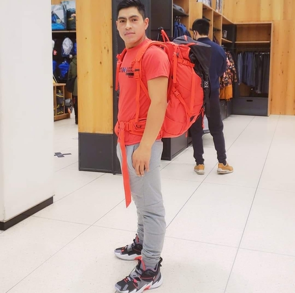 Profile Picture of Milton Palag (@miltonpalag) on Poshmark