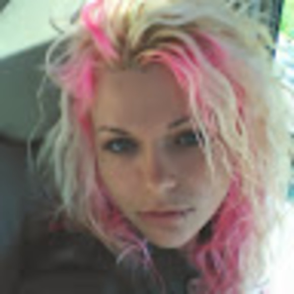 Amanda Ertel - Poshmark Profile Picture of Amanda Ertel (@aertel1) on Poshmark