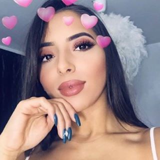 Profile Picture of Mina Amelia (@mina.amelia.35) on Facebook