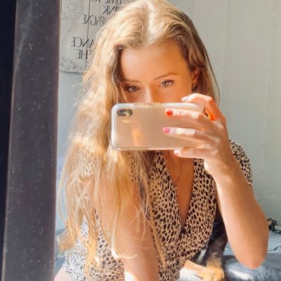 Profile Picture of Jules (@juliettemazza) on Twitter