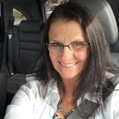 Profile Picture of Beth Keene (@BethKeene9) on Twitter