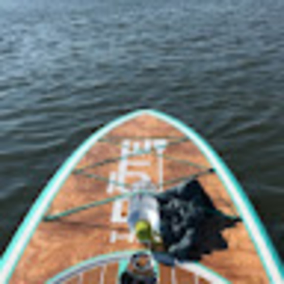 Profile Picture of Matthew Melnick (@mmel825) on Poshmark