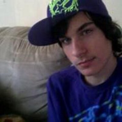 Profile Picture of Trevor MacDougall (@EasyFreezie) on Twitter