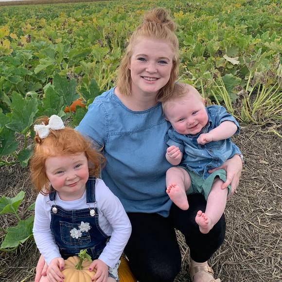 Jenna Sweatman - Poshmark Profile Picture of Jenna Sweatman (@jthom2012) on Poshmark