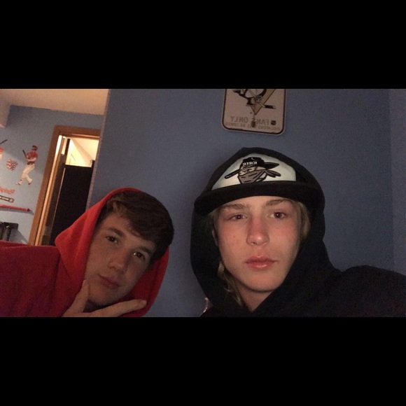 Profile Picture of Alex Nottingham (@nottie12) on Poshmark