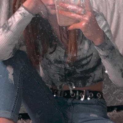 Profile Picture of Paige Barron (@PaigeBa31598441) on Twitter