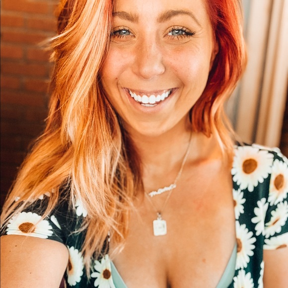Profile Picture of Dara Allman (@daraallman) on Poshmark