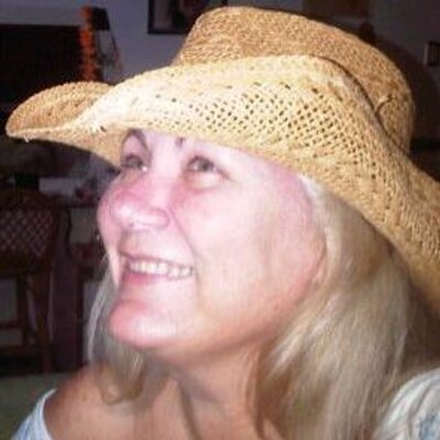 Profile Picture of Yolanda Madrigal (@yolamadrigal) on Twitter