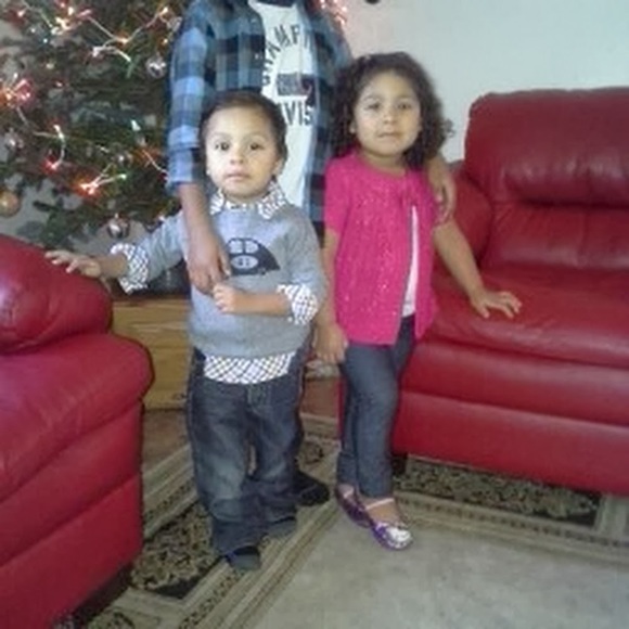 Profile Picture of Brian Gonzalez (@briangonzale807) on Poshmark