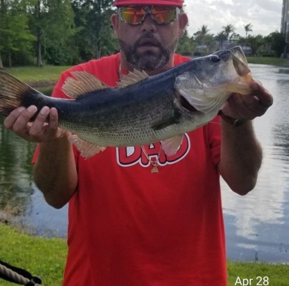 Profile Picture of Justin Mitchell (@justinmitche420) on Poshmark