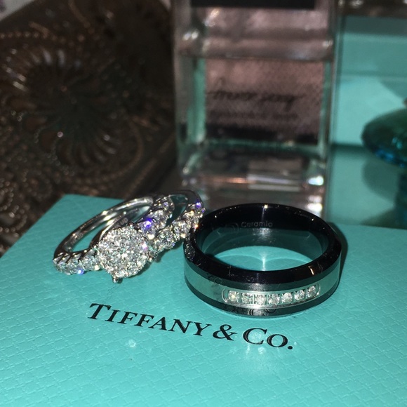 Profile Picture of Isabel Ordaz (@isaadame11) on Poshmark