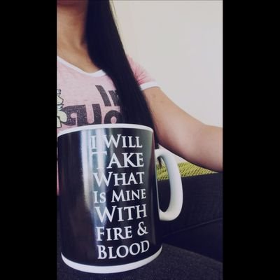 Profile Picture of Keeping Robyn Hydrated (@Newton94227725) on Twitter