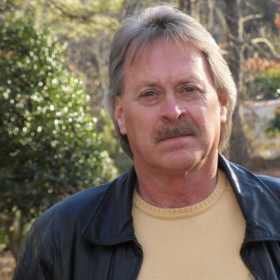 Profile Picture of David Quickle (@DavidQuickle) on Twitter