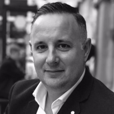 Profile Picture of Scott D Squire (@SCOTTDSQUIRE) on Twitter