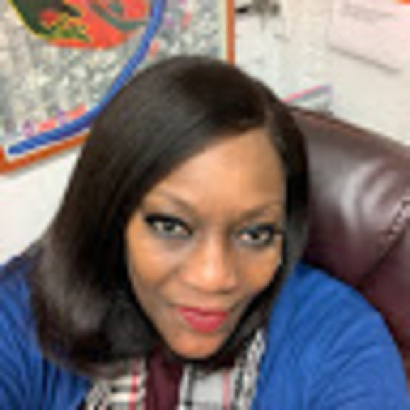 Profile Picture of Donna Addison (@norvaa) on Poshmark