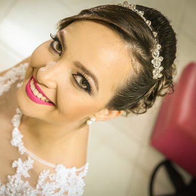 Profile Picture of Sara Haubert Satiago (@sara_haubert) on Twitter