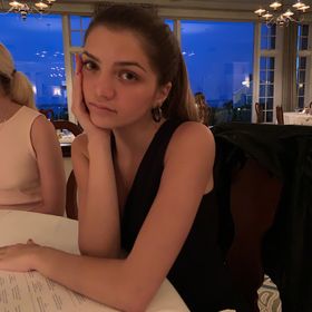 Profile Picture of Lily Beck (@lilydbeckk) on Pinterest