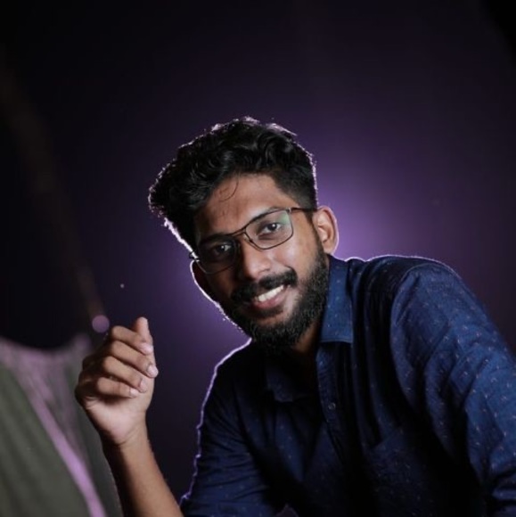 Profile Picture of Jeffin Varghese (@jeffinmalppan) on Poshmark