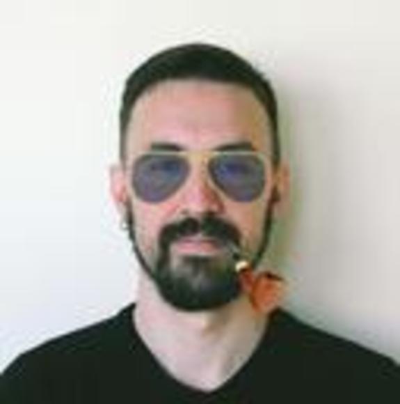 Profile Picture of Leo Morrison (@leo_morrison) on Poshmark