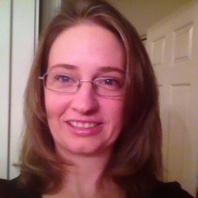 Profile Picture of Suzanne  McKay (@sjamingpink) on Twitter