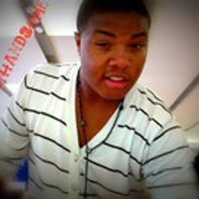 Profile Picture of Demetrius Cross (@so_young17) on Twitter