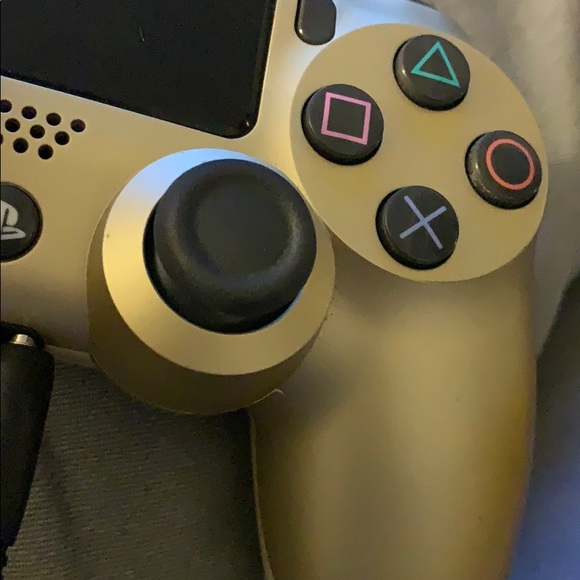 Profile Picture of Quentice Needom (@quentice01) on Poshmark