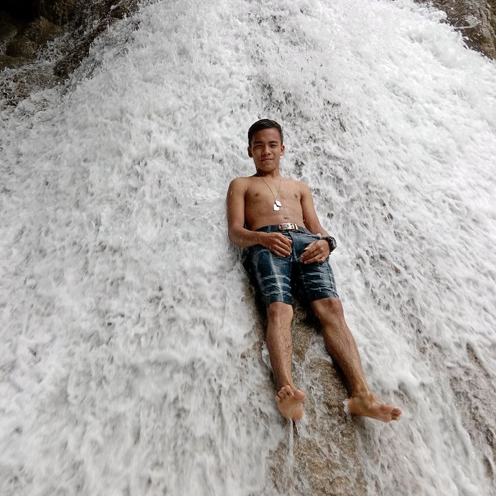 Profile Picture of james gulpan (@junjezel) on Tiktok