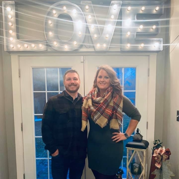 Profile Picture of Sandra Hicks (@siasia317) on Poshmark