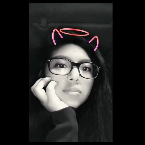 Profile Picture of Julieanna Osorio (@julieannaostzy) on Poshmark