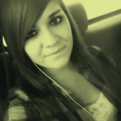 Profile Picture of Kelli Shupe (@shuperoni) on Twitter