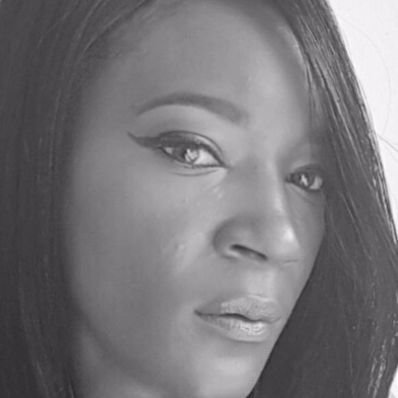 Profile Picture of Tiffini Michaux (@tiffinism) on Poshmark