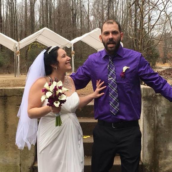 Profile Picture of Michael Viktora (@michaelvik) on Poshmark