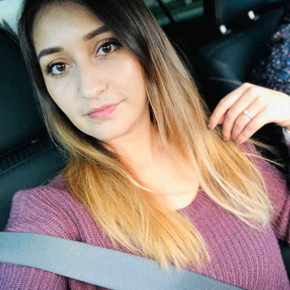 Profile Picture of Nancy Corona (@nanyul7) on Poshmark