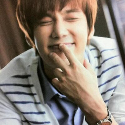 Profile Picture of Park JungMin (@@JungMun0403) on Twitter