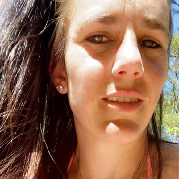 Profile Picture of Casey Wiseman (@casey1124) on Poshmark