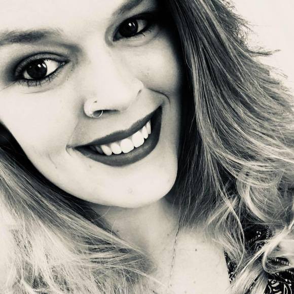 Shelby Lagerman - Poshmark Profile Picture of Shelby Lagerman (@thevspotco) on Poshmark