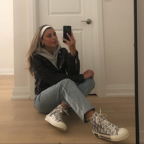 Cassandra Kovacic - Poshmark Profile Picture of Cassandra Kovacic (@c_kovacic) on Poshmark