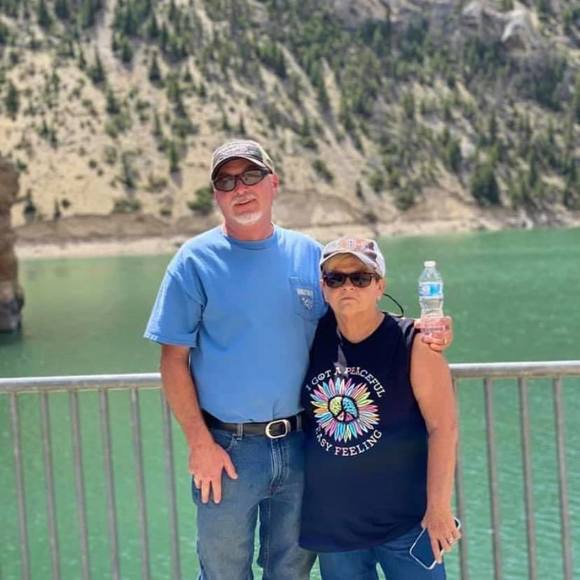 Profile Picture of Lisa Marr (@johnandlisa63) on Poshmark