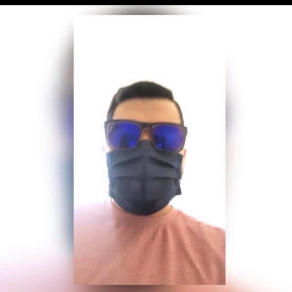 Profile Picture of Kevin Vaca saltos (@kevin1998) on Poshmark