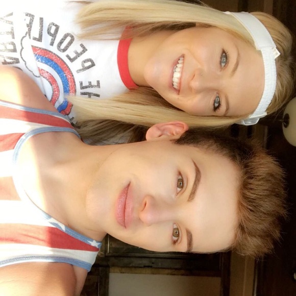 Profile Picture of Alexis Dormio (@dormio007) on Poshmark