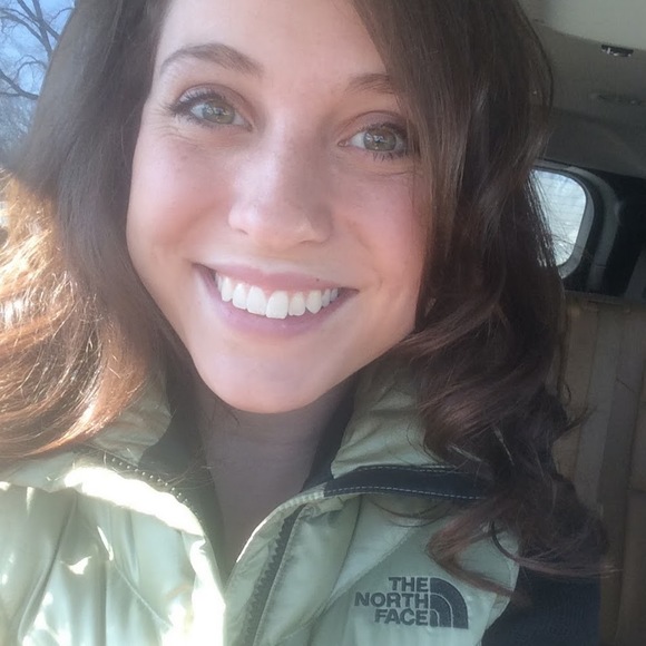 Profile Picture of Jenna Rudowski (@jennar95) on Poshmark