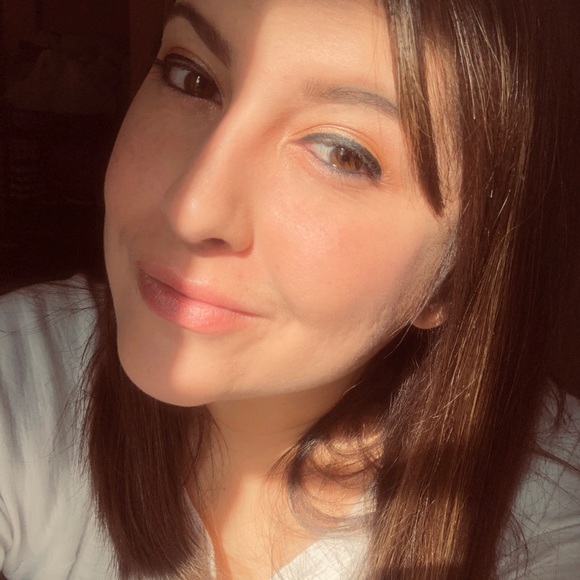 Profile Picture of Erica Marquez (@ericam1118) on Poshmark