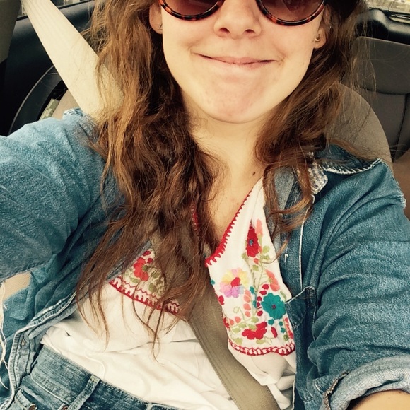Profile Picture of Sandra Mohr (@sandramohr) on Poshmark