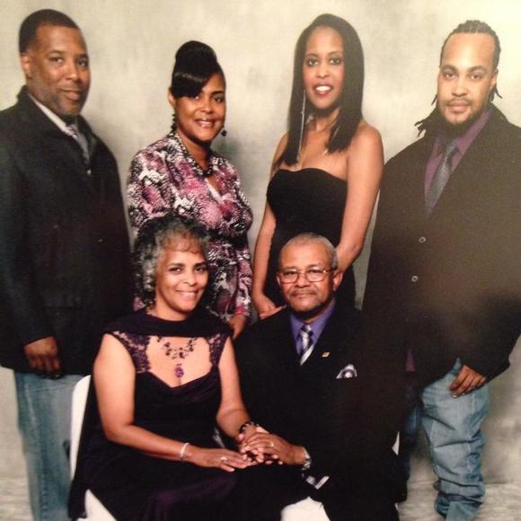 Profile Picture of Albert Garrett (@albertgg52) on Poshmark