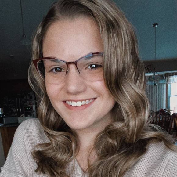 Profile Picture of Megan Danison (@megandanison) on Poshmark