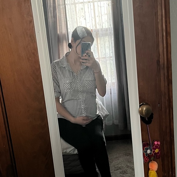 Profile Picture of Mariana Ruballos (@marianaruballos) on Poshmark