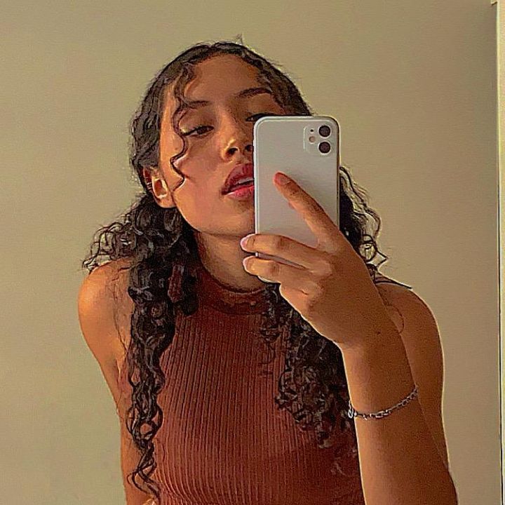 Profile Picture of Sandy Barajas (@sandr.a_zavala) on Tiktok